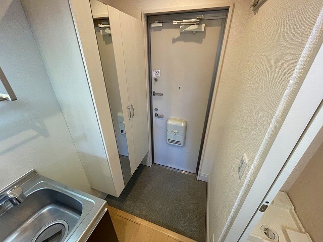 プレサージュ西新井 玄関