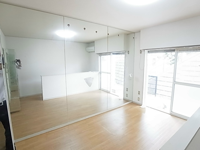 ジュネパレス新松戸第13 リビング