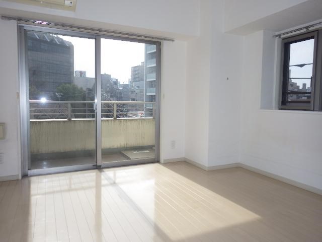 サポーレ松戸 リビング