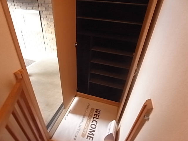 フォースリンロード 玄関