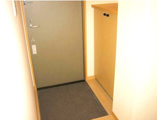 グランソレイユ 玄関