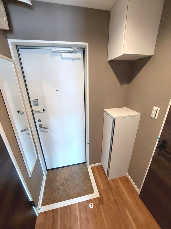 クレストパレス八柱 玄関