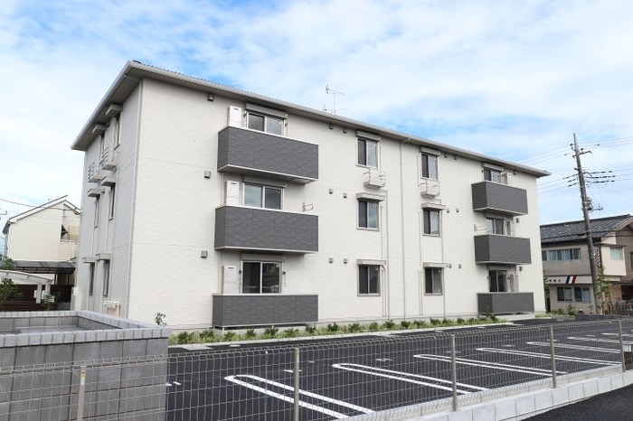 ロイヤルマイン 303号室 外観