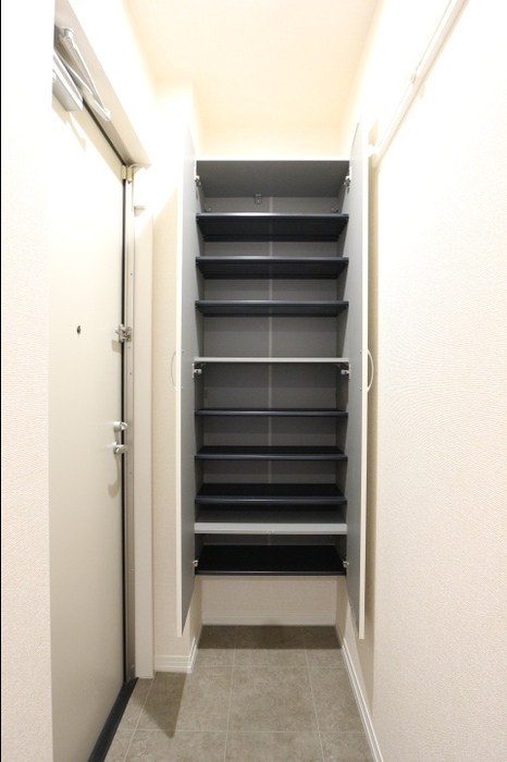 ロイヤルマイン 玄関