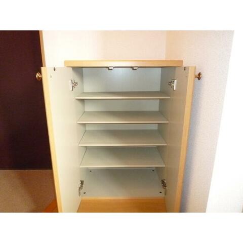 水代オーチャードⅡ 玄関