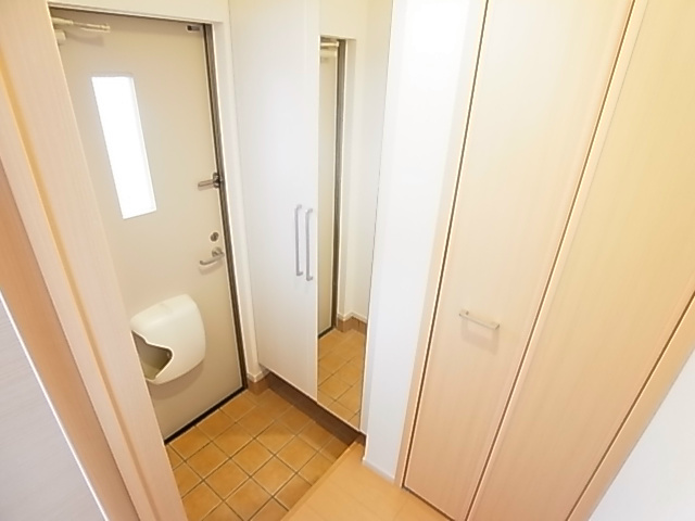 プロムナード 玄関