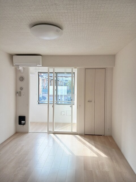 キーファー・リーフ リビング