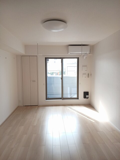 キーファー・リーフ リビング