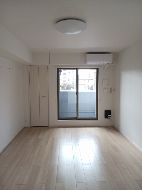 キーファー・リーフ リビング