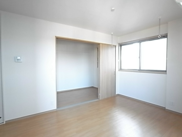 ペレグリン リビング