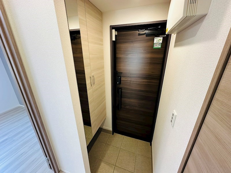 セレスティア興野 玄関