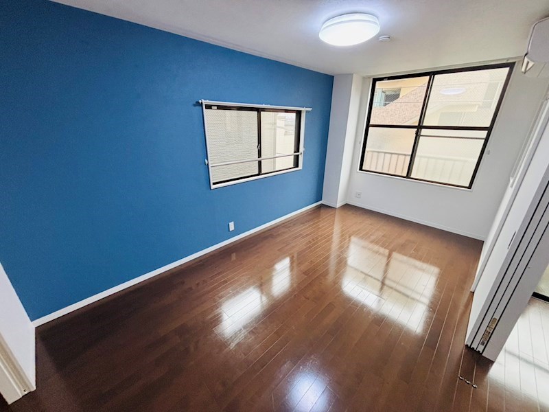 川口ビル ベッドルーム