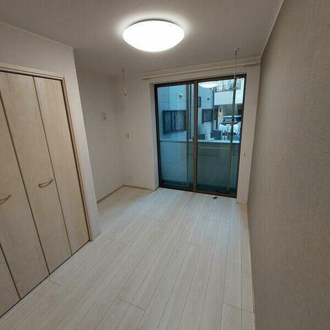 シャルール ベッドルーム