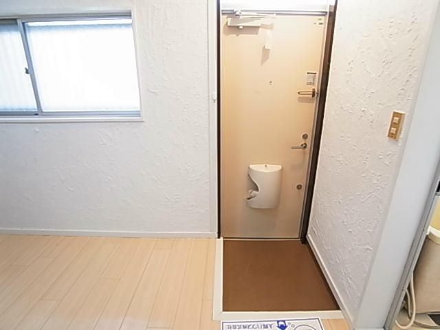 ステーションハイツ 玄関