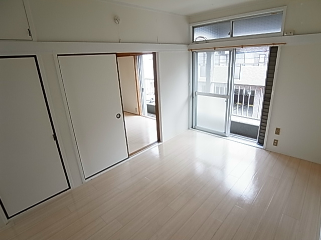 ステーションハイツ ベッドルーム