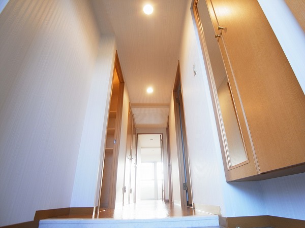 サンシャインV 玄関