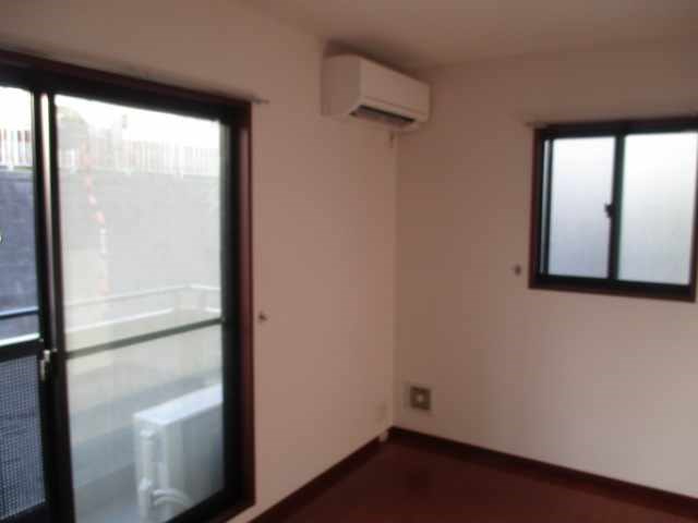 ピースドミトリーB ベッドルーム