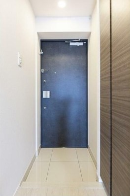 エスタート亀有 玄関