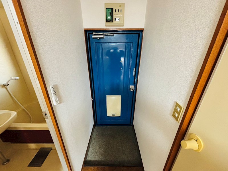 第10アサヒハイツ 玄関