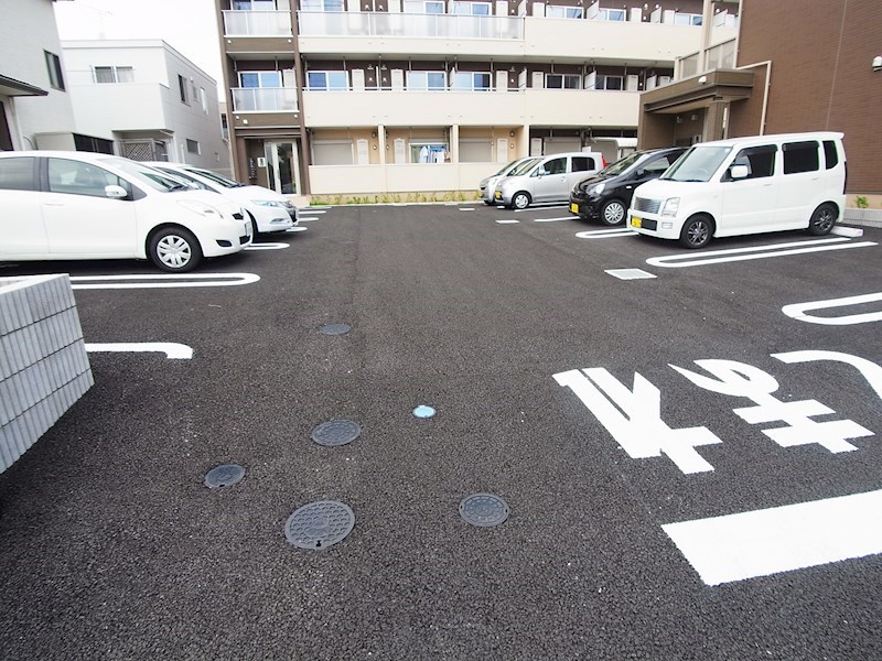 ラ　ラ　トマート　B その他外観2