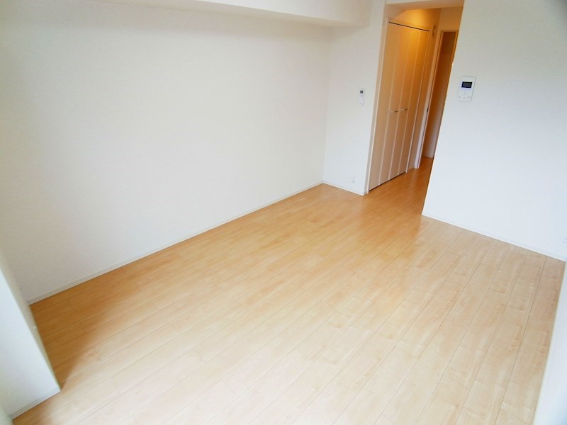 ラ　ラ　トマート　B リビング