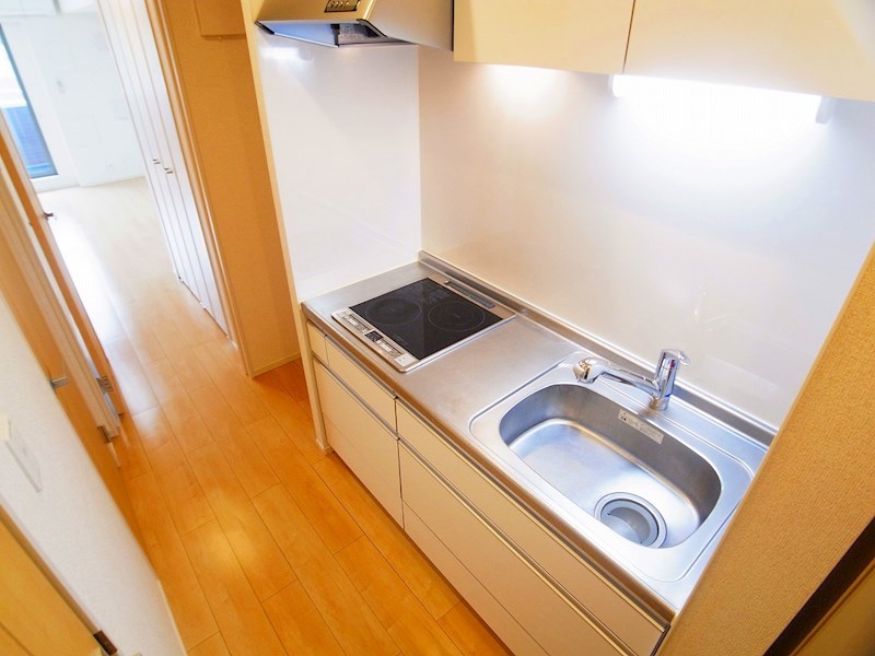 ラ　ラ　トマート　B キッチン