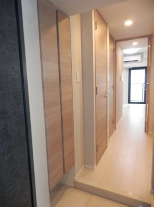 DIPS亀有駅前 玄関