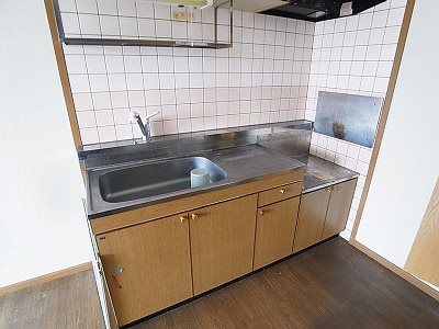 カーサ　ポポラーレ キッチン