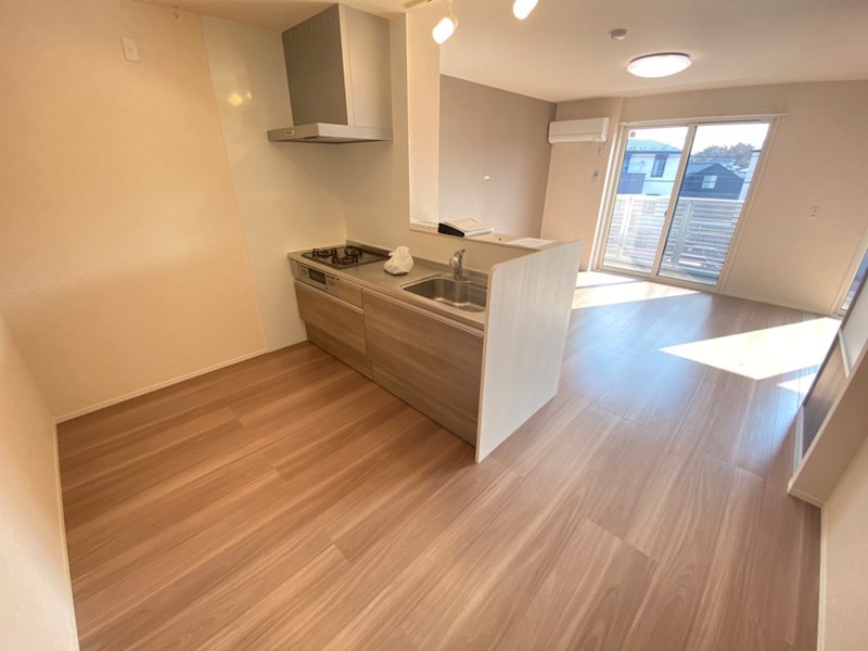 リリー　アネラ リビング