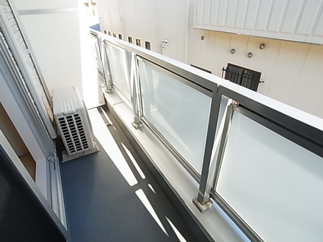 リブリ・ウィステリアガーデン  ベランダ