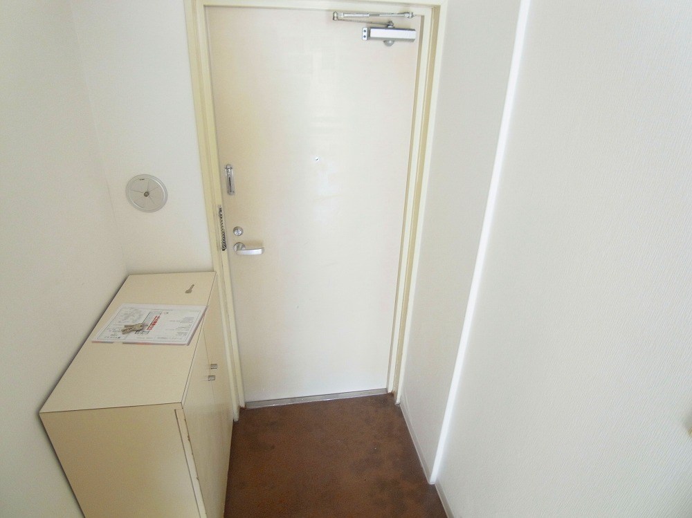 アークトップ西新井 玄関