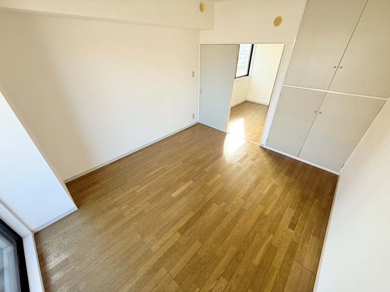 川萬ビルグランアルシェ リビング