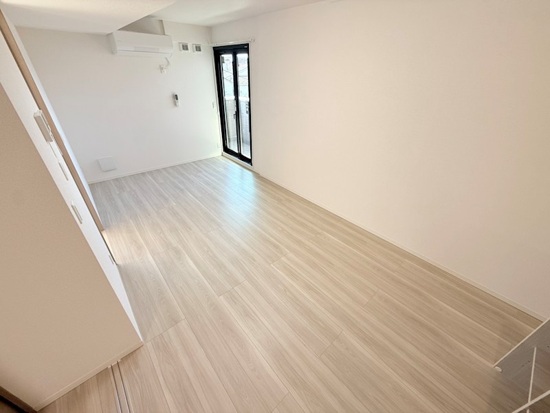 オードリーコート リビング