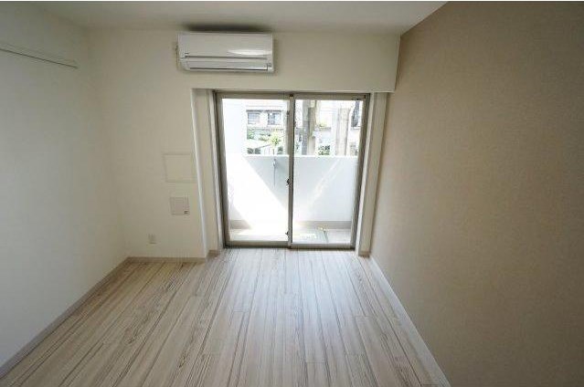 ＣＲＥＶＩＳＴＡ北千住 リビング