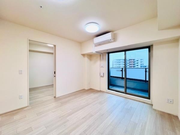 Brillia ist町屋 リビング