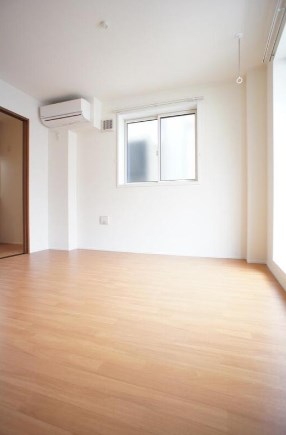 プラカーサ リビング