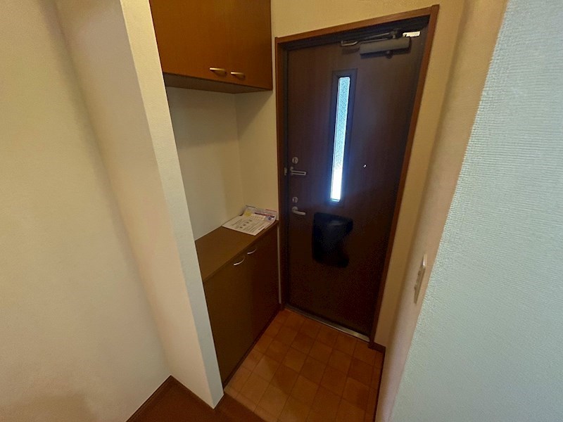 ラミアカーサMA  玄関