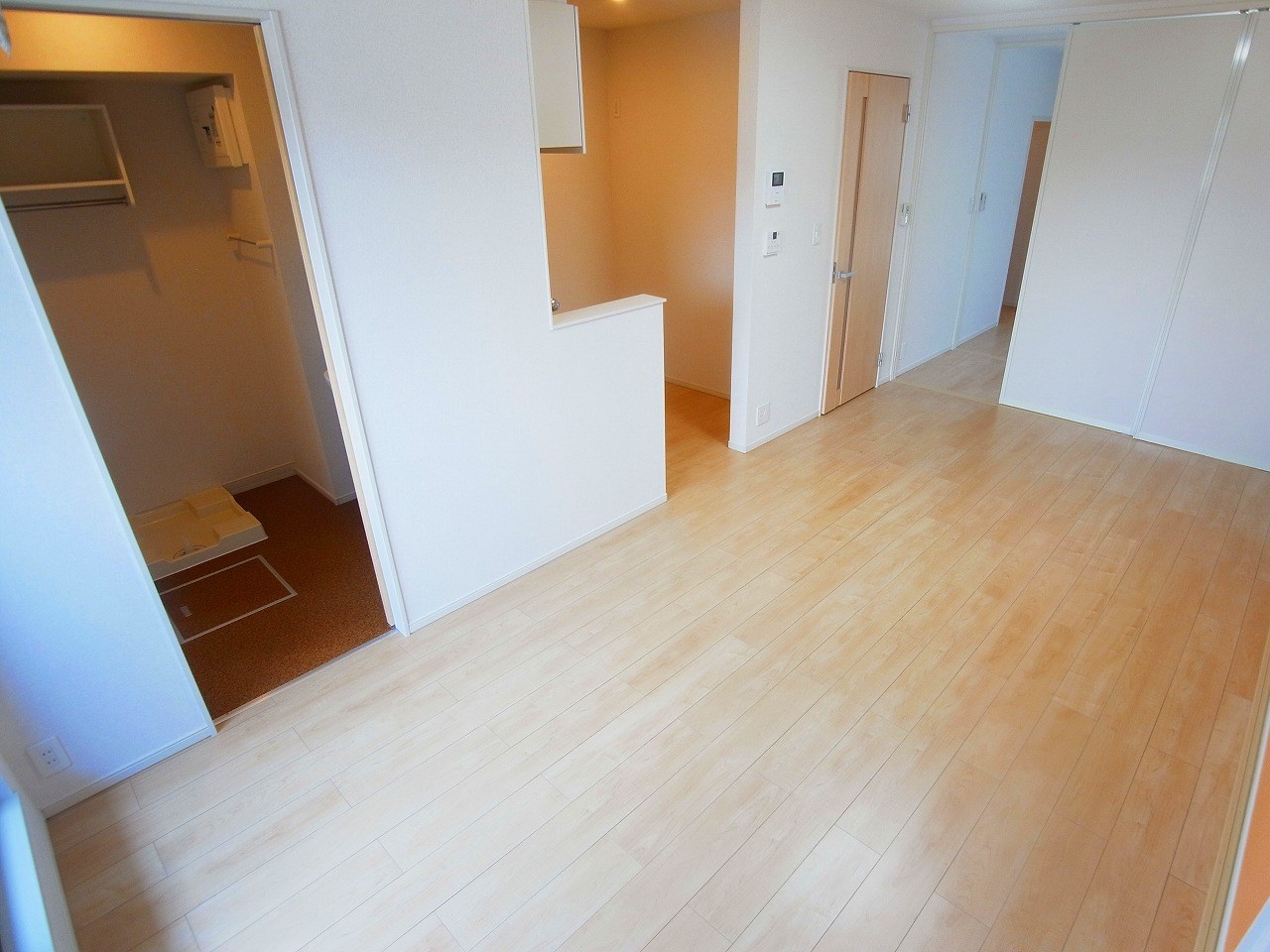 アドニス（adonis）  リビング