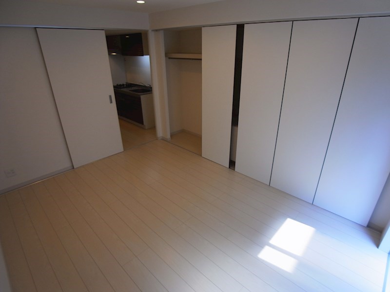 リブリ・エスアイエム リビング