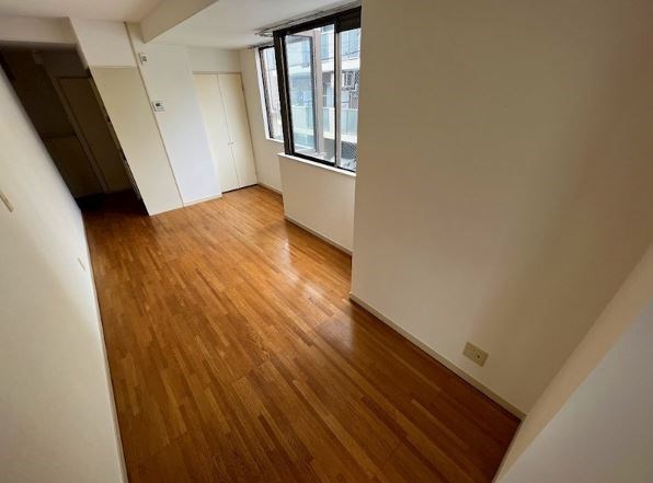 ホワイトシティ ベッドルーム