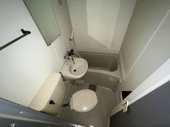 ホワイトシティ 風呂画像