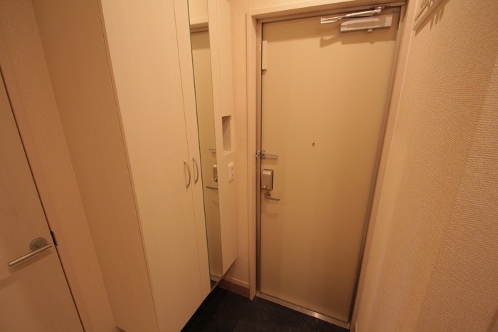 ＧＯＬＤＥＮ　ＲＩＮＧＳ　12 玄関