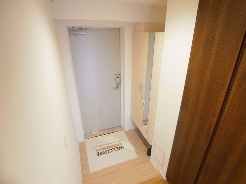 アヴェニール柏の葉 玄関