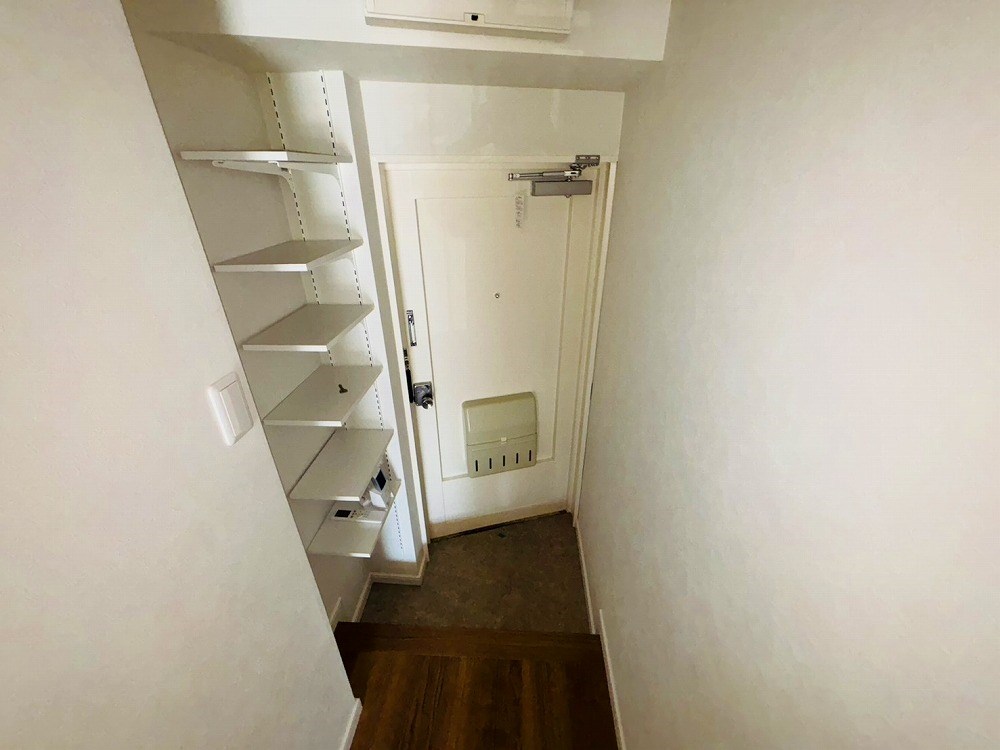 リバーパーク桜木 玄関