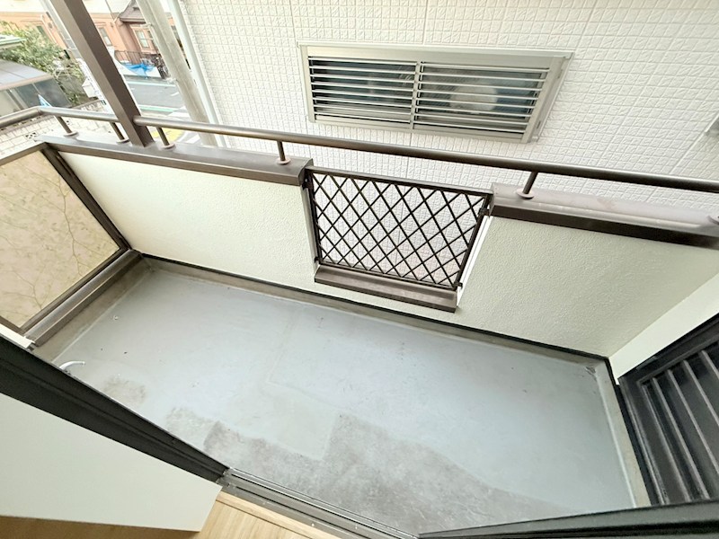 亀有3丁目戸建て ベランダ