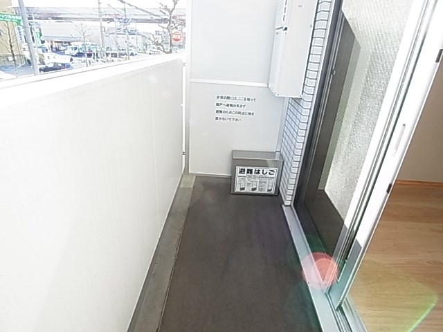 ライジングプレイス綾瀬二番館 ベランダ