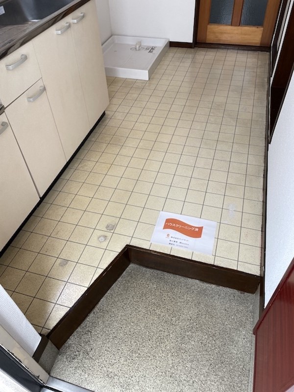 サンパレスオノ 玄関