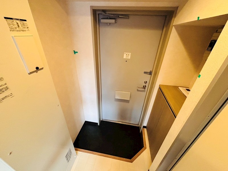 コンフォール小泉 玄関