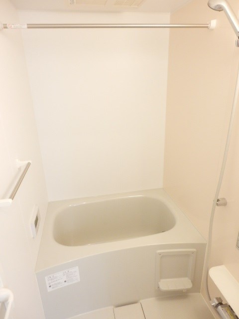 ジャラン　バグース 風呂画像