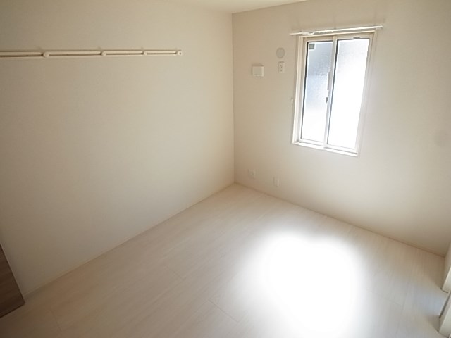 ファミユC ベッドルーム